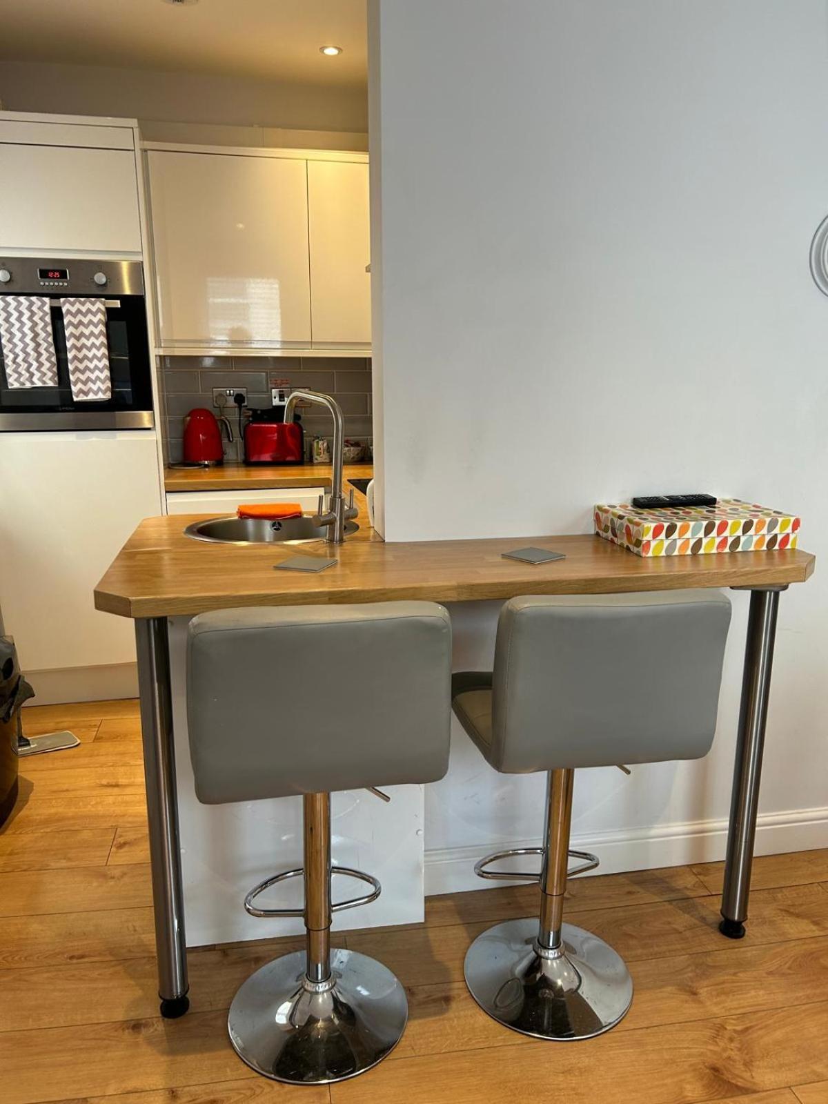 Jaskar Studio 2 Cheltenham Extérieur photo